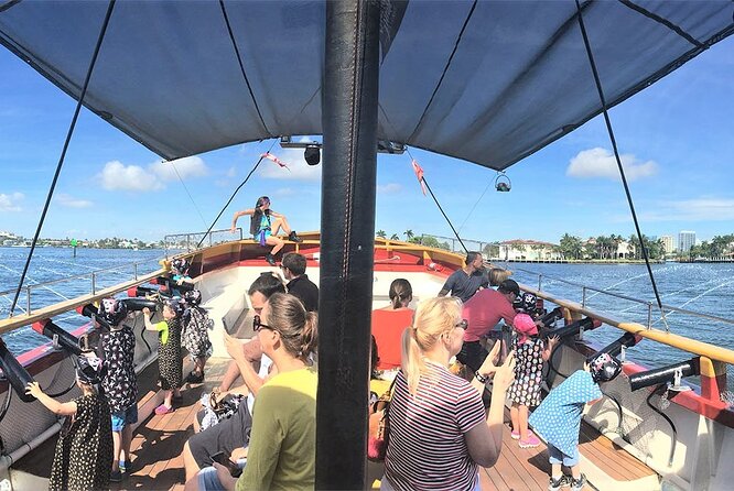 1-Hour Interactive Pirate Cruise (arrive 30 minutes early) - What happens during the one-hour cruise