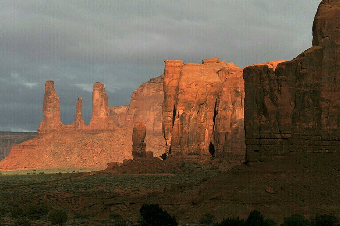 2.5 Hours of Monument Valley's Backcountry 4×4 Tour - The guide can make or break the experience