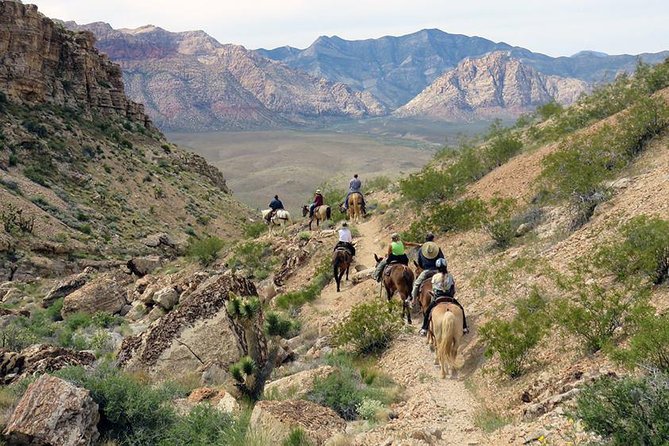 2-Hour Horseback Riding through Red Rock Canyon - Clothes, comfort, and desert conditions