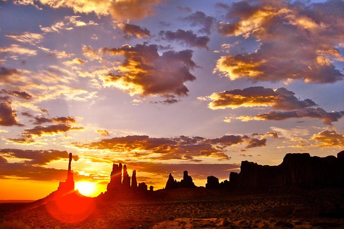 3 Hour Monument Valley Tour - Rain God Mesa and Big Chief Monument