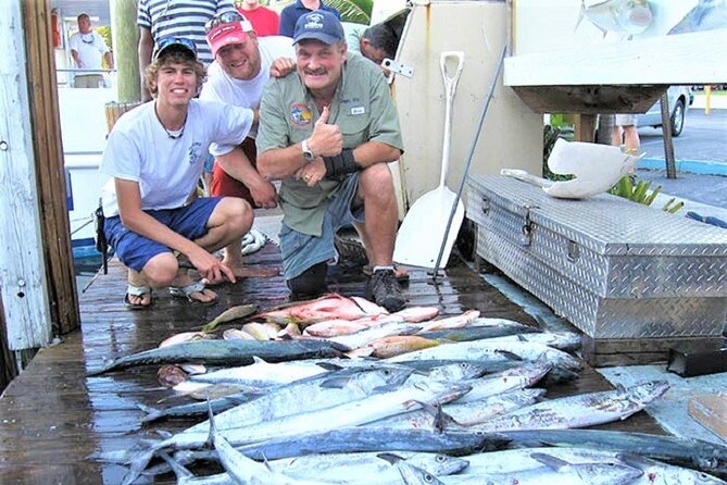 4-Hour Day or Night-Time Reef Bottom Fishing Charter in Fort Lauderdale - How the crew affects your day