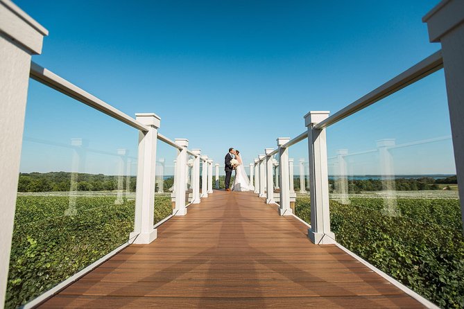 5-Hour Traverse City Wine Tour: 4 Wineries on Old Mission Peninsula - The five-hour rhythm and group size