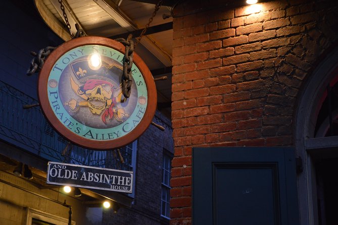 Adults Only Haunted Pub Crawl in New Orleans - The LaLaurie Mansion is a look from the outside
