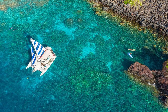 Afternoon Sail & Snorkel to the Captain Cook Monument - Snacks, shade, and the ride home