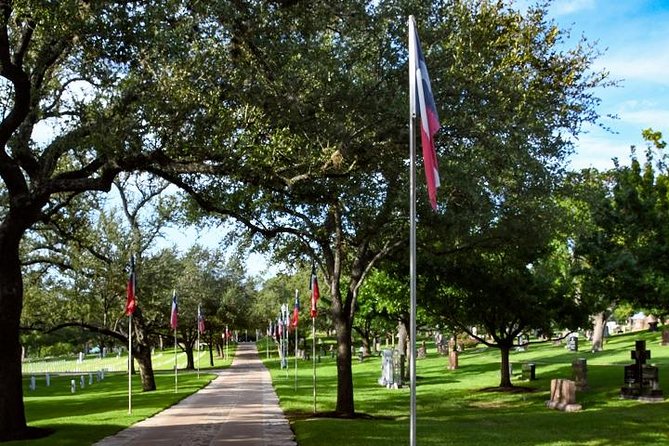 Austin and Hill Country Sightseeing Tour - Is $33 a Good Value?