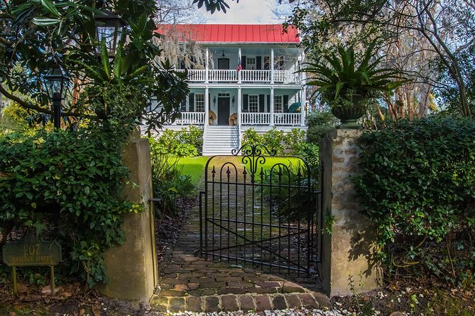 Beaufort City Minibus Tour - Bay Street and Beaufort’s old town