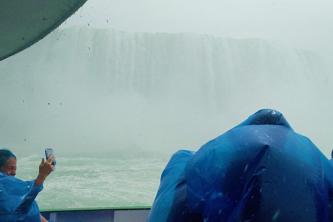 Best Niagara Falls US Tour W/Boat Ride, Cave & More Wonders! - Luna Island and Bridal Veil Falls offer close views
