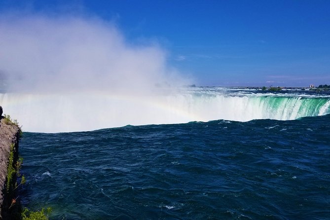 Best Niagara Falls US Tour W/Boat Ride, Cave & More Wonders! - Goat Island and Terrapin Point show the scale