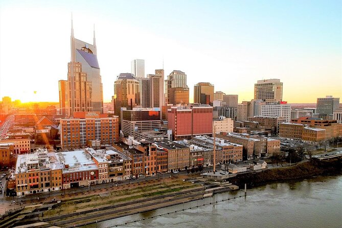 Best of Nashville City Sightseeing Tour on Double Decker Bus - What the live guide adds to the route