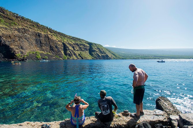 Big Island: Captain Cook Snorkel On A Power Catamaran With Lunch - Lunch, music, and a crew that keeps things lively