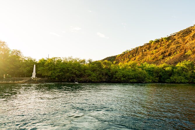 Big Island Historical Dinner Cruise to Kealakekua Bay - Music, Sunset, and the Ride Back