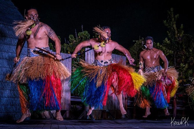 Big Island: Island Breeze Luau - Why the Kamakahonu Bay setting matters