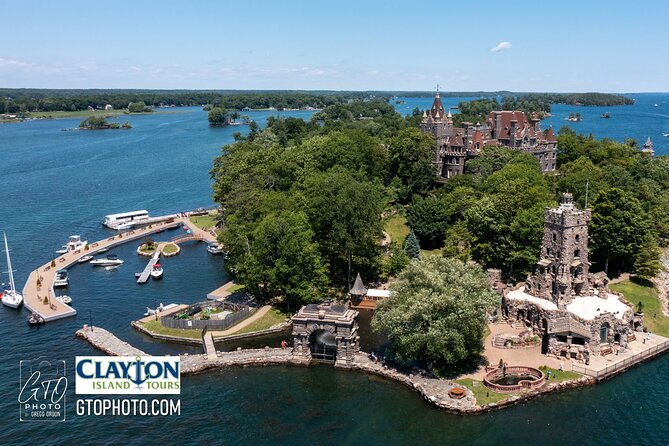 Boldt Castle and 2 Nation Tour - Crossing into Canadian waters without a passport