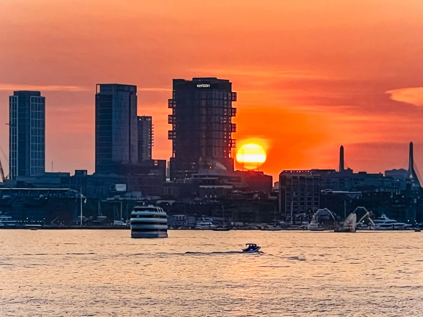 Boston: Boston Harbor Sunset Cruise - The narration, sound, and onboard atmosphere