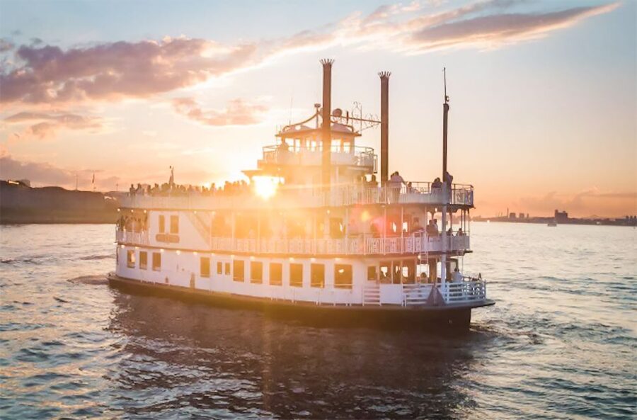 Boston: Boston Harbor Sunset Cruise - Accessibility and who should book it