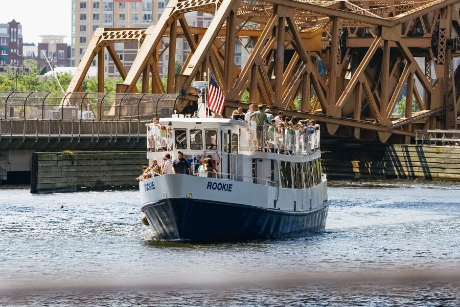 Boston: City Cruises Historical Sightseeing Cruise - The Guides Make or Break the Ride