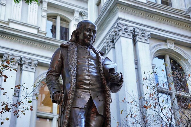 Boston Freedom Trail History Pub Crawl Small-Group Tour - What the two-block route really gives you
