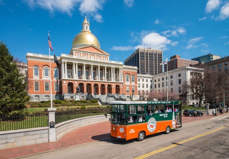Boston: Hop-on Hop-off Old Town Trolley Tour - Key points at a glance