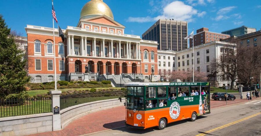 Boston: Hop-on Hop-off Old Town Trolley Tour - Starting at Long Wharf and the waterfront