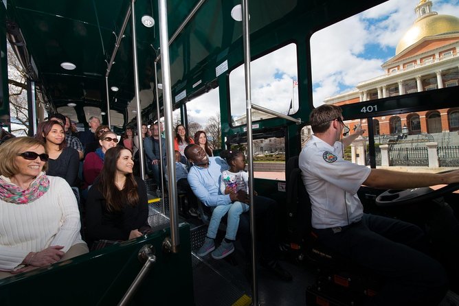 Boston Hop-On Hop-Off Trolley Tour with 13 Stops - Stops 1 to 3: aquarium, North End, and USS Constitution