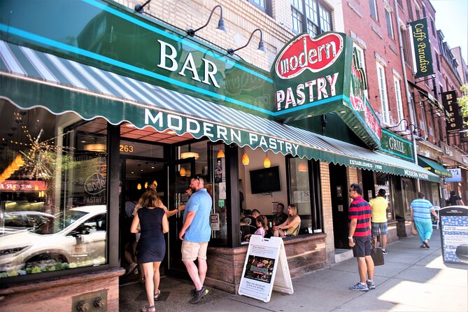 Boston Pizza Lovers Food and History Walking Food Tour - Why pizza makes sense in Boston’s North End