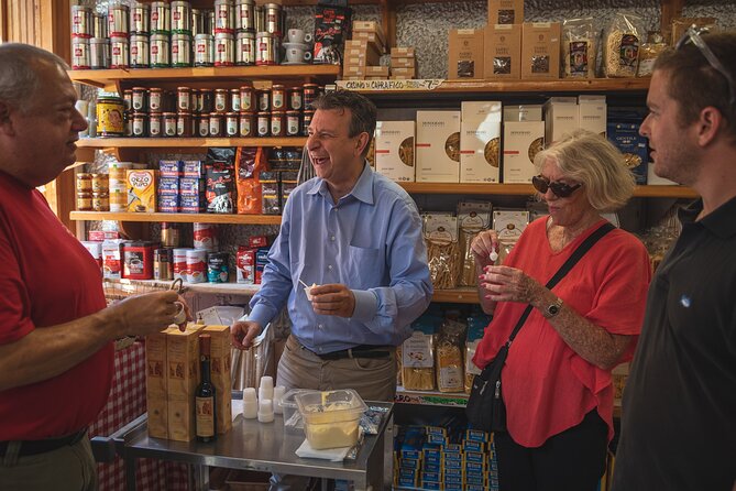 Boston’s North End Food Tour: Italian Flavors & Heritage Walk - Pizza, pastry, and coffee on Hanover Street