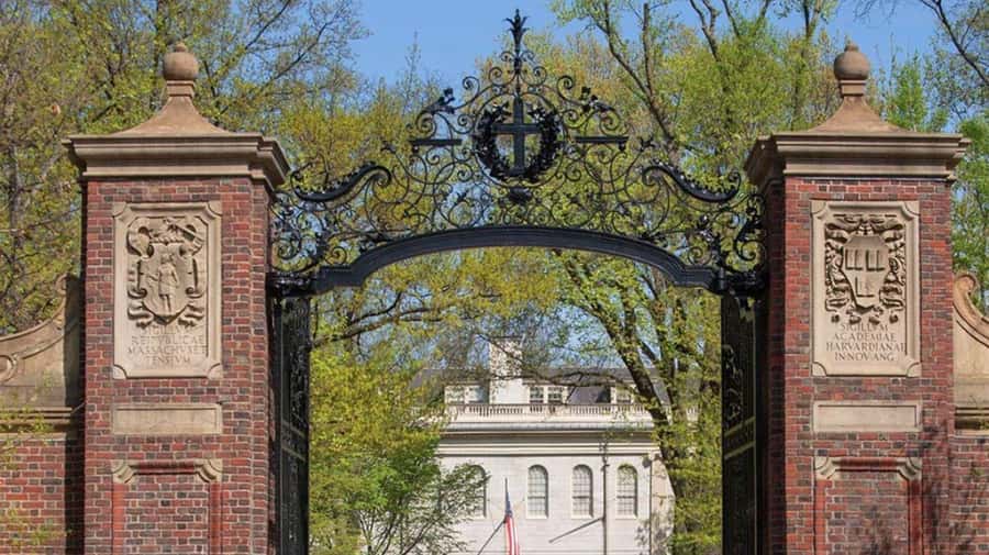 Cambridge, Massachusetts: MIT and Harvard Walking Tour - MIT’s architecture, from polished to eccentric