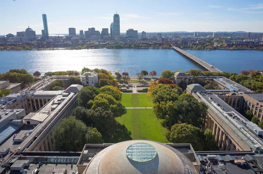Cambridge, Massachusetts: MIT and Harvard Walking Tour - Harvard Yard, John Harvard, and the Three Lies