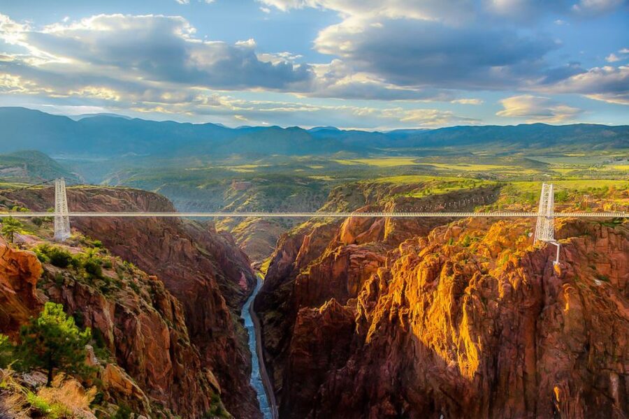 Cañon City: Royal Gorge Bridge & Park Entry Ticket & Gondola - Arriving at the Visitor Center and choosing your route