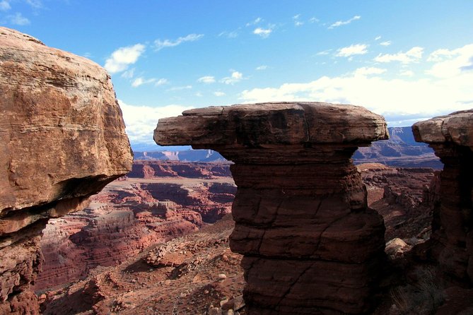 Canyonlands National Park Half-Day Tour from Moab - Musselman Arch and the short walk