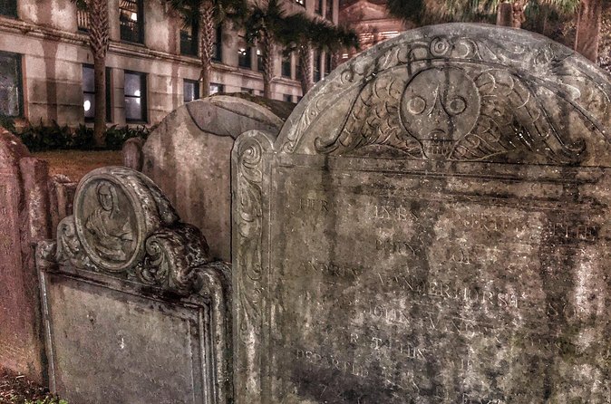 Charleston Ghost & Graveyard Night-Time Guided Walking Tour - Weather, Comfort, and Nighttime Practicalities