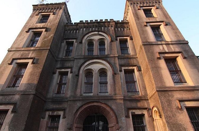 Charleston Haunted Jail Night-Time Walking Tour with Admission to Old City Jail - How scary is the Haunted Jail Tour?