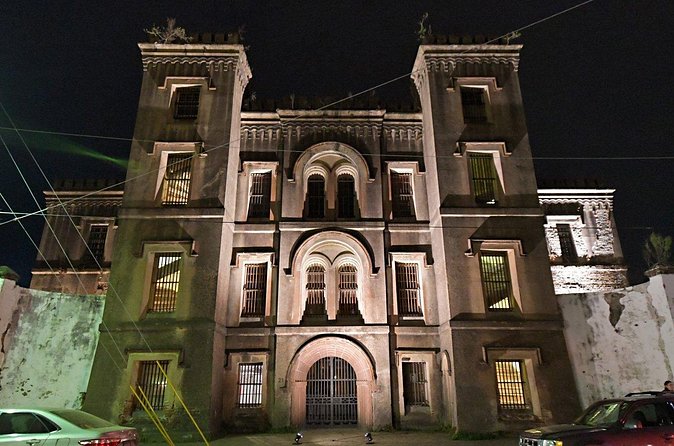 Charleston Haunted Jail Night-Time Walking Tour with Admission to Old City Jail - Who will enjoy this tour most?
