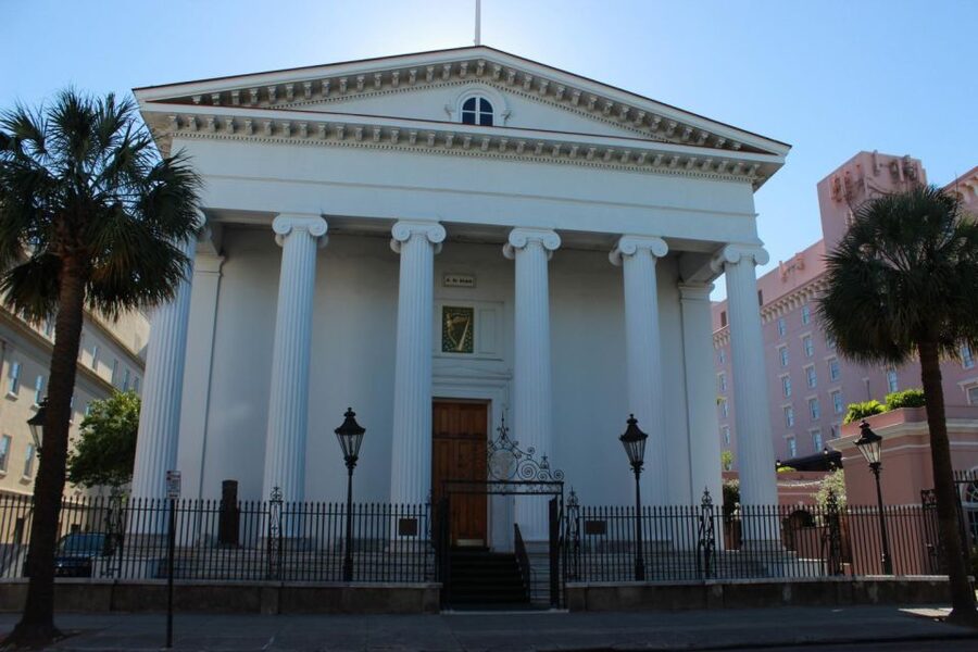 Charleston: Historic City Highlights Guided Bus Tour - Churches, markets, and stories beyond the postcard