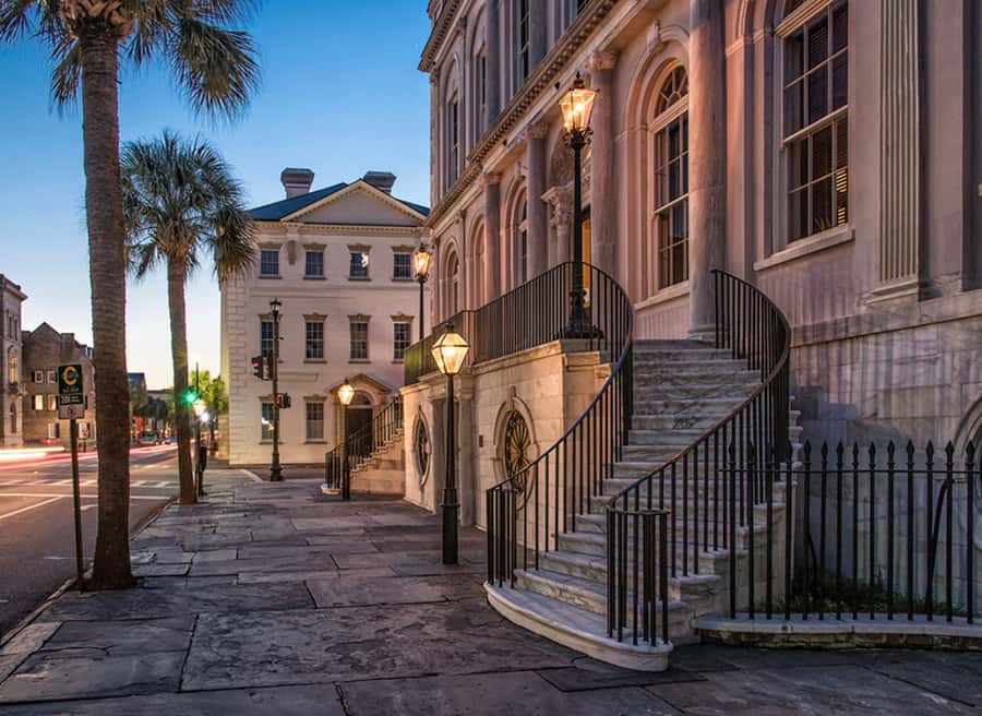 Charleston: History and Architecture Guided Walking Tour - The indoor stops depend on availability