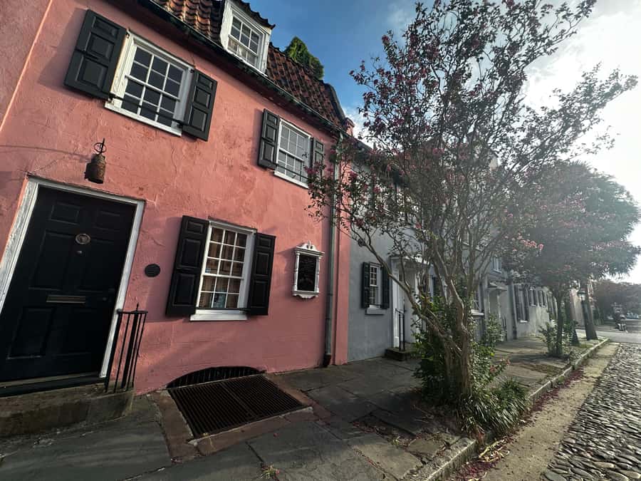 Charleston: History and Architecture Guided Walking Tour - Timing, comfort, and meeting details