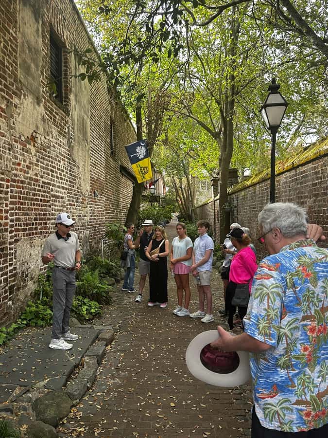 Charleston: History and Architecture Guided Walking Tour - Secret alleys add a welcome twist