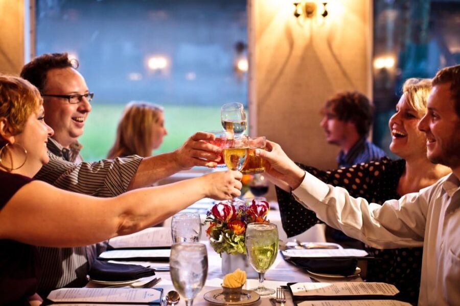 Charleston: Luxury Harbor Dinner Cruise - Should you book this dinner cruise?