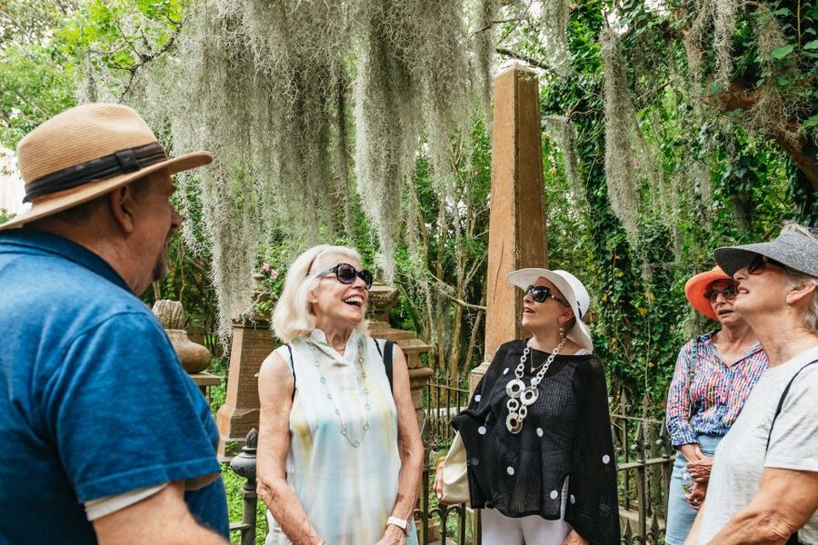 Charleston: Old Walled City Historical Walking Tour - Fires, hurricanes, epidemics, and the earthquake