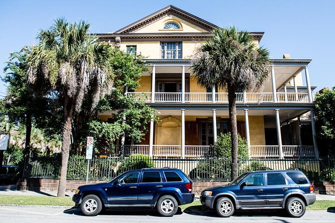 Charleston See-It-All City Bus Tour with Adventure Sightseeing - How the narration affects the experience