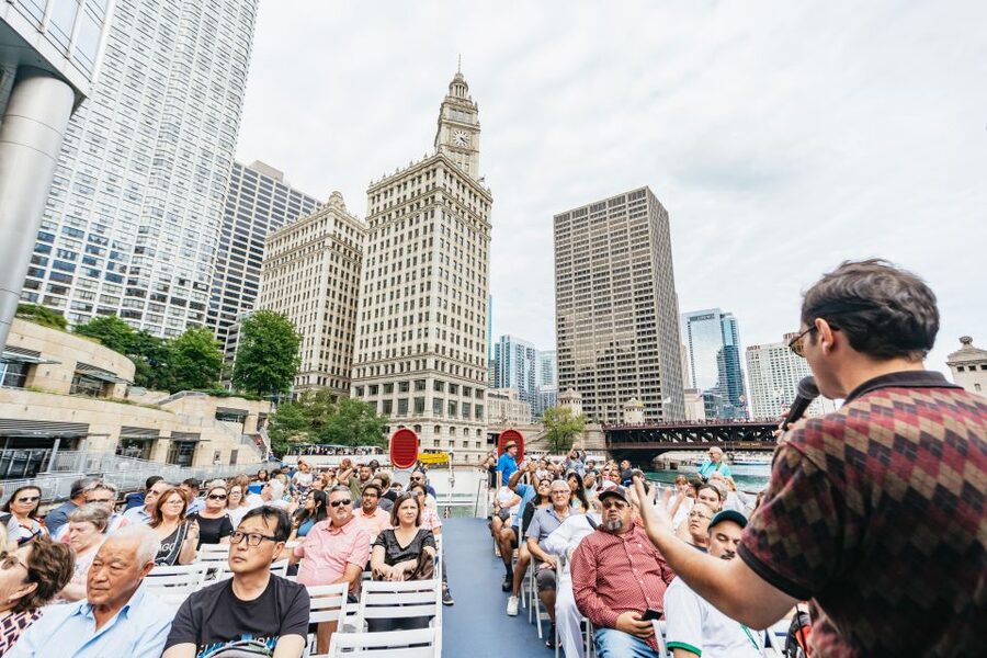 Chicago: 1.5-Hour Lake and River Architecture Cruise - The Chicago River: buildings at close range