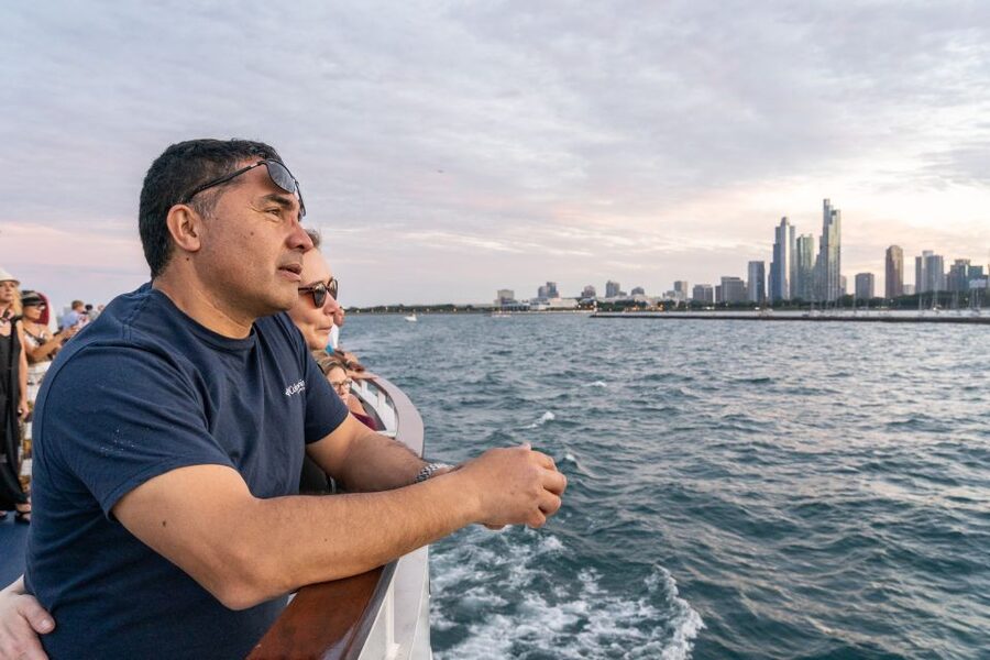 Chicago: 1.5-Hour Scenic Sunset Lake Cruise - Weather, comfort, and the best time to go
