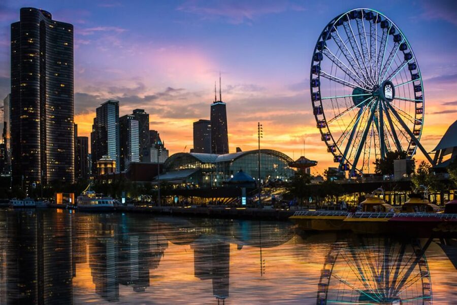 Chicago: 1.5-Hour Scenic Sunset Lake Cruise - Who should book this cruise?