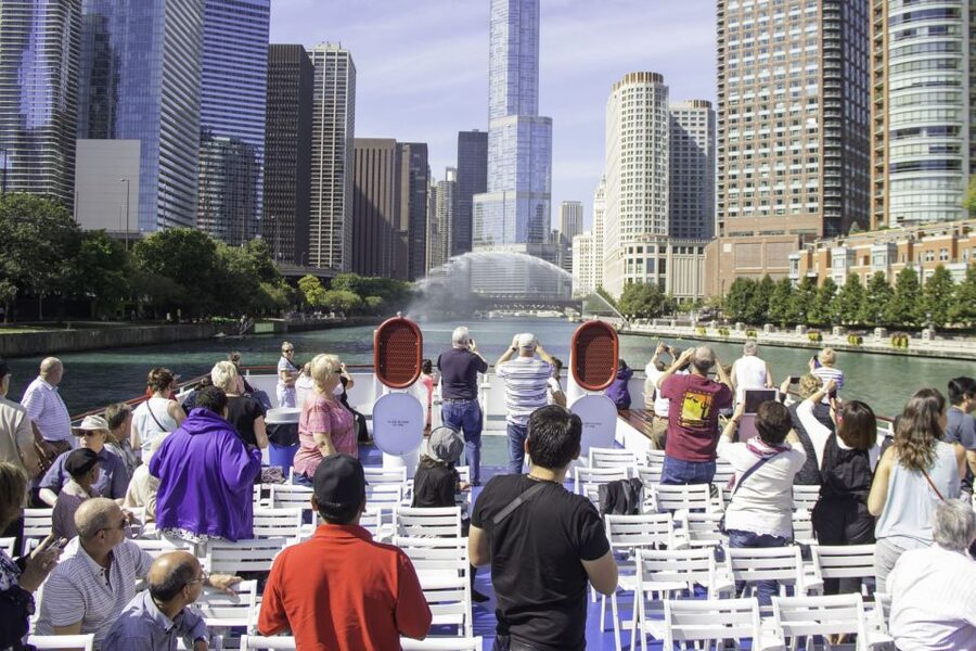 Chicago: 45-Minute Family-Friendly Architecture River Cruise - Open-air views, warm cabins, and the river breeze