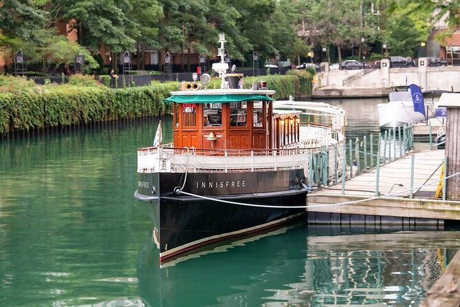 Chicago Architectural River Cruise - The Chicago River itinerary, one view at a time