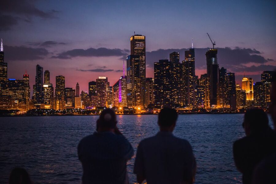 Chicago by Night River and Lake Cruise - How this compares with a daytime architecture cruise