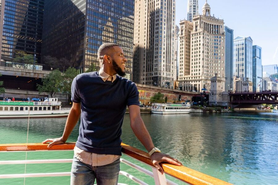 Chicago Explorer Pass: 2 to 7 Attractions including SkyDeck - Add Navy Pier, Flyover Chicago, or bowling