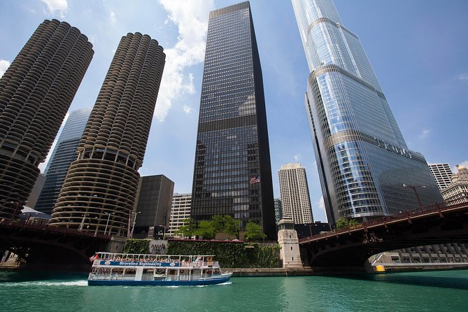 Chicago Explorer Pass: 35+ Things To Do - Includes 360 Chicago - Chicago’s architecture from the water