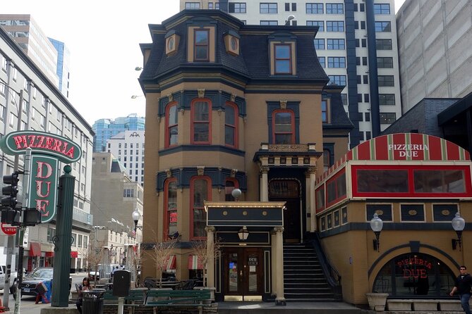 Chicago Gangster and Food Walking Tour - Harry Caray’s steakhouse and the hidden tunnel