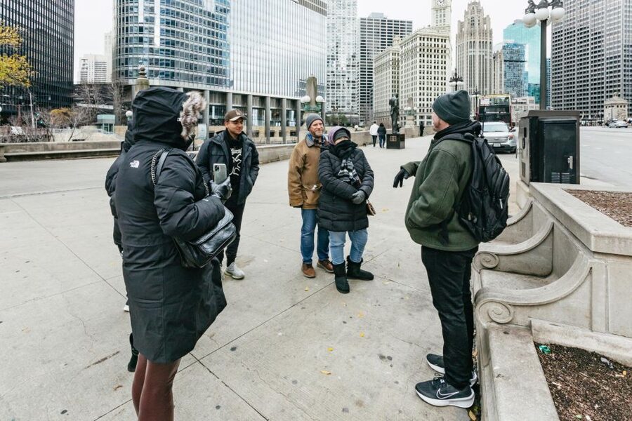Chicago: Gangsters and Ghosts Guided Walking Tour - Palmer House and a welcome indoor break